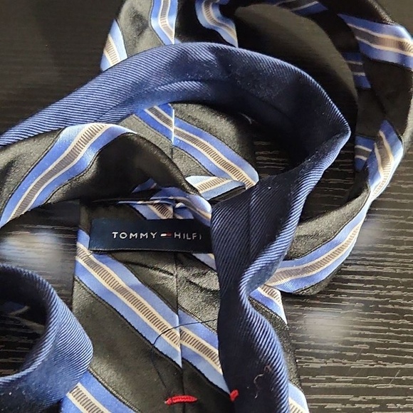 TOMMY HILFIGER Necktie Black Blue Grey White Striped Classic Silk‎ Business - Picture 4 of 8